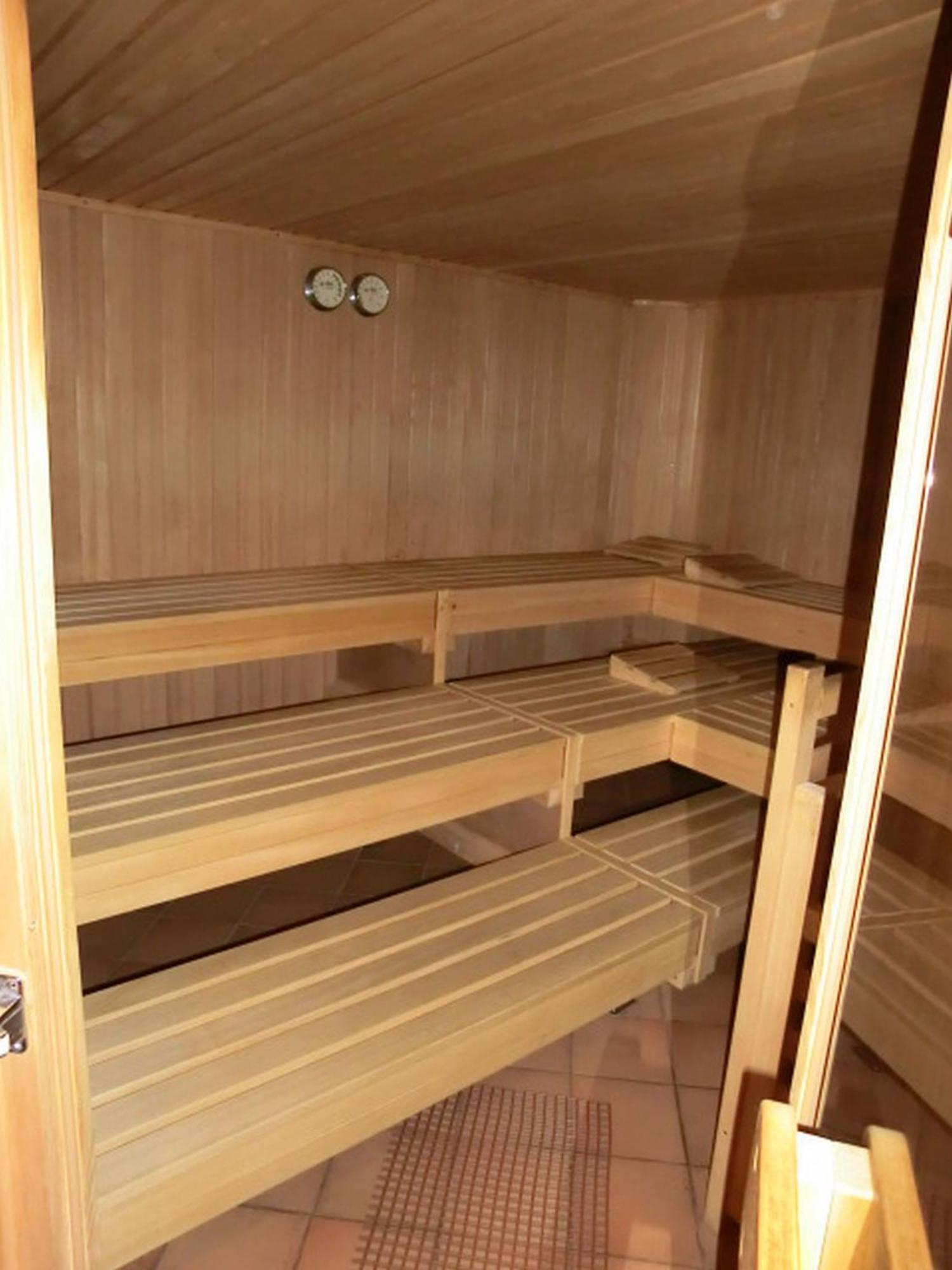 Hotel-Restaurant Kreuzhuber Neuburg am Inn المظهر الخارجي الصورة